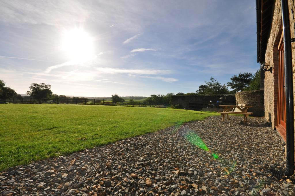 Hastings Barn Villa Bideford Exterior photo